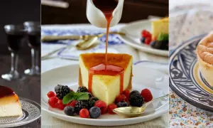 Deliciosa tarta de caramelo bañada en salsa, acompañada de frutos rojos y una porción de bizcocho esponjoso.