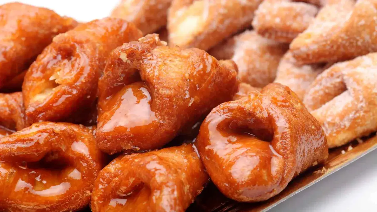 Pesti&ntilde;os antiguos, dorados y brillantes, listos para disfrutar. Una delicia tradicional.